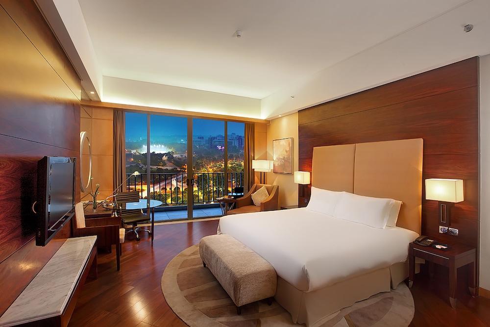 Отель Hyatt Regency Dongguan Дунгуань Экстерьер фото