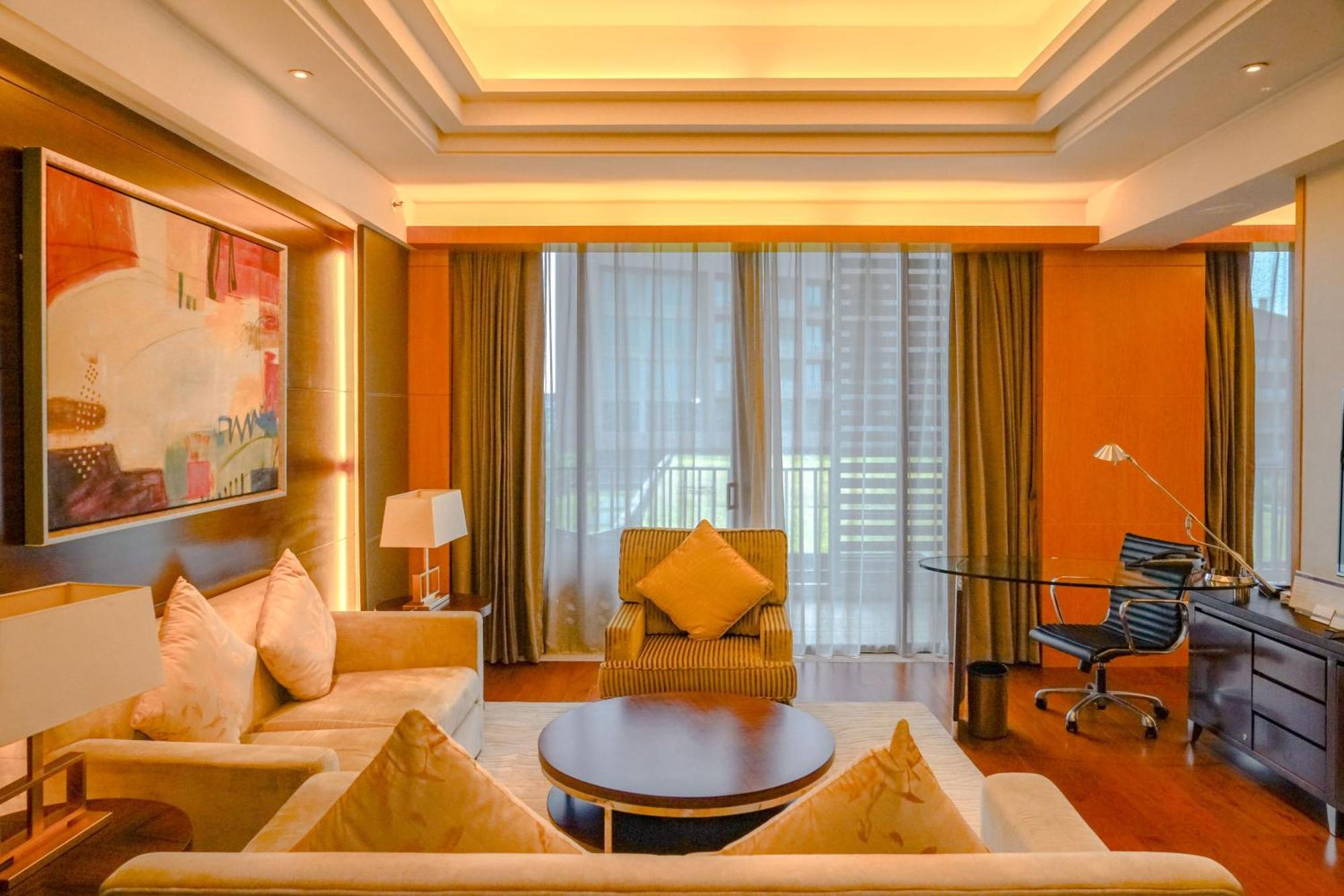 Отель Hyatt Regency Dongguan Дунгуань Экстерьер фото