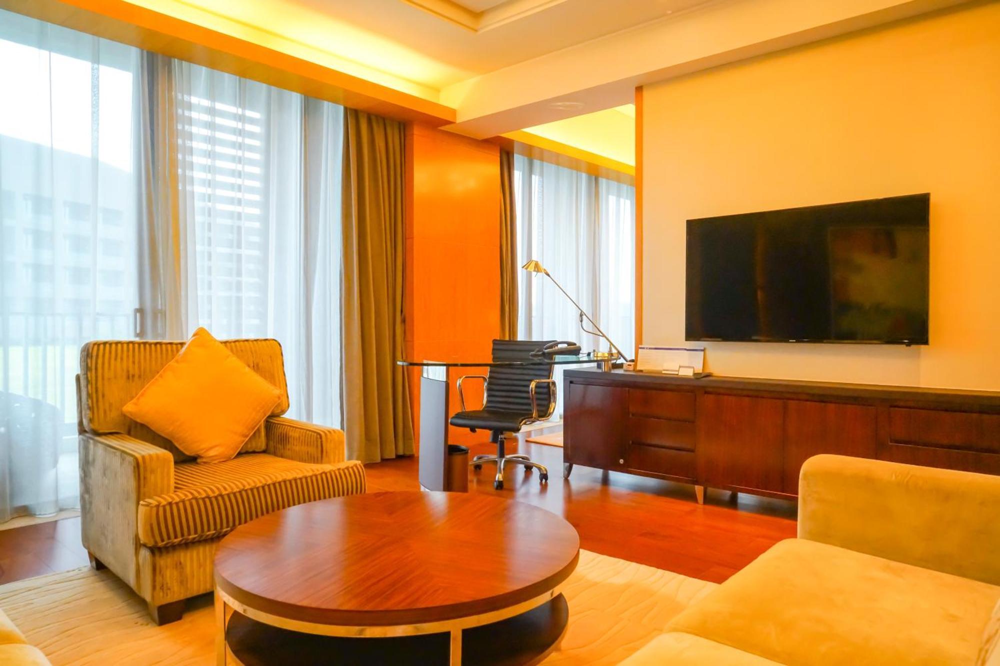 Отель Hyatt Regency Dongguan Дунгуань Экстерьер фото