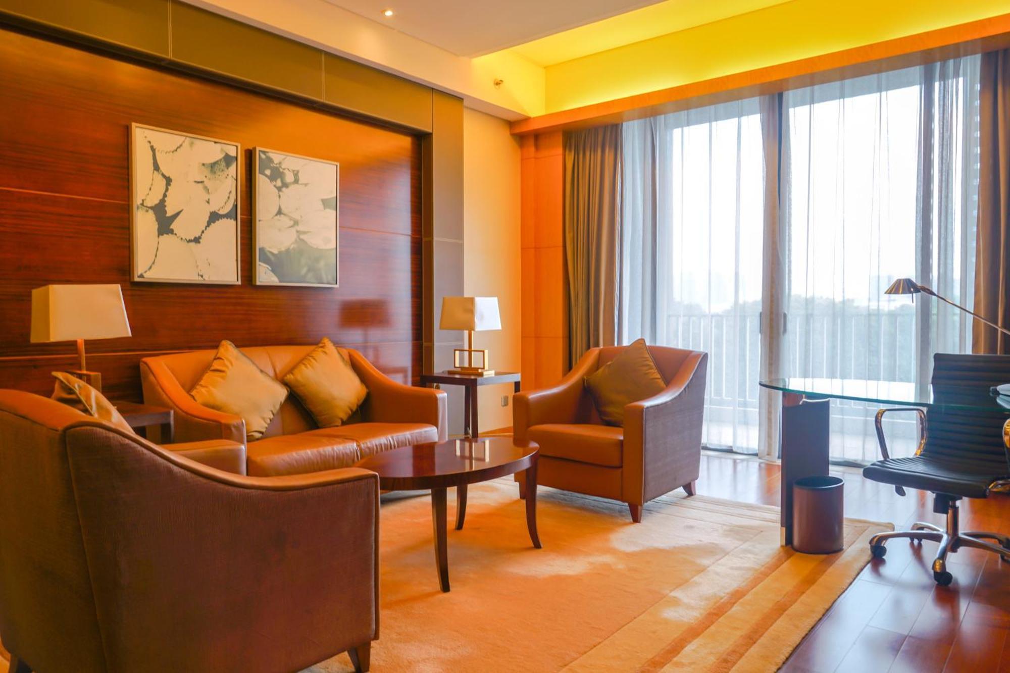 Отель Hyatt Regency Dongguan Дунгуань Экстерьер фото