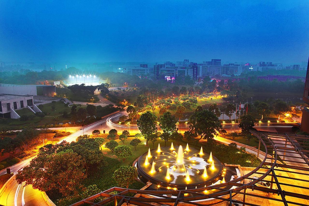 Отель Hyatt Regency Dongguan Дунгуань Экстерьер фото